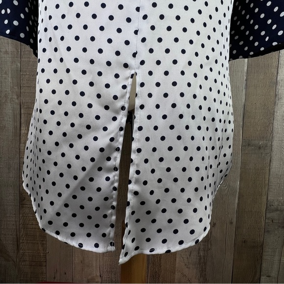 Coco Bianco XL Navy Blue Top with White Polka Dots & High Low Ducktail B… - Picture 9 of 12